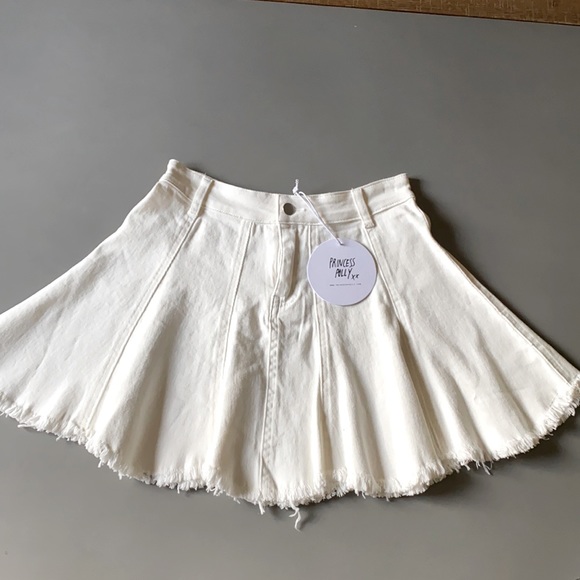 Princess Polly Dresses & Skirts - Princess Polly White Mini Skirt